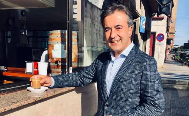 Movellán estrena su candidatura a alcalde de Camargo proponiendo unos presupuestos participativos