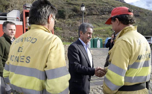 Revilla reconoce que «la situación es desesperada»