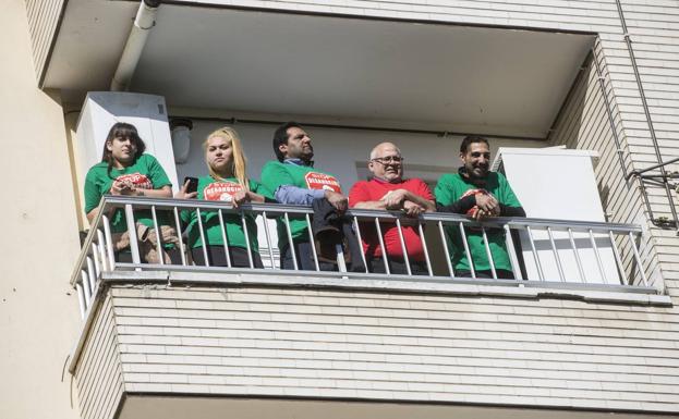 El desahucio de Solares se retrasa un mes para que la familia «pueda encontrar otra casa»