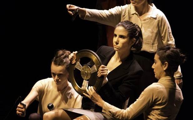 «Nos han llegado a preguntar en varias ocasiones si viajamos solas»