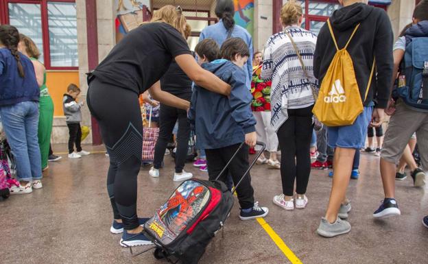 Los sindicatos rechazan negociar el calendario escolar con las familias