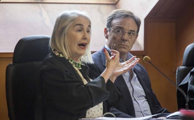 El fiscal mantiene la misma petición de cárcel para Higuera pero reduce a 92.800 euros el perjuicio causado