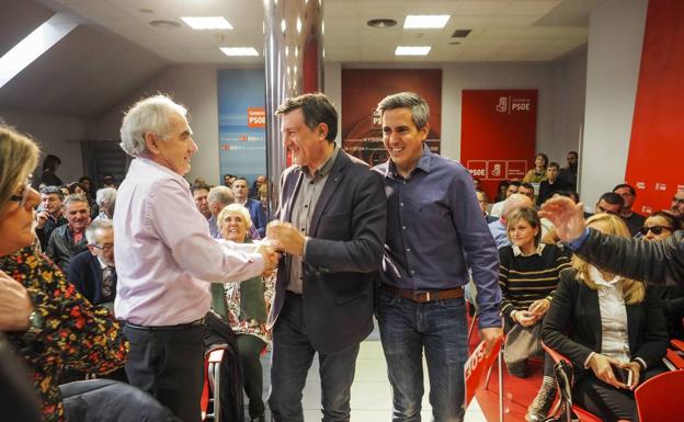 La exalcaldesa de Camargo María Jesús Calva será la número 2 del PSOE al Congreso