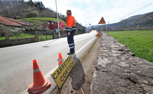 La carretera de acceso al valle de Cabuérniga se abrirá 15 horas al día desde el sábado