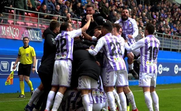 El Valladolid remonta sobre la bocina