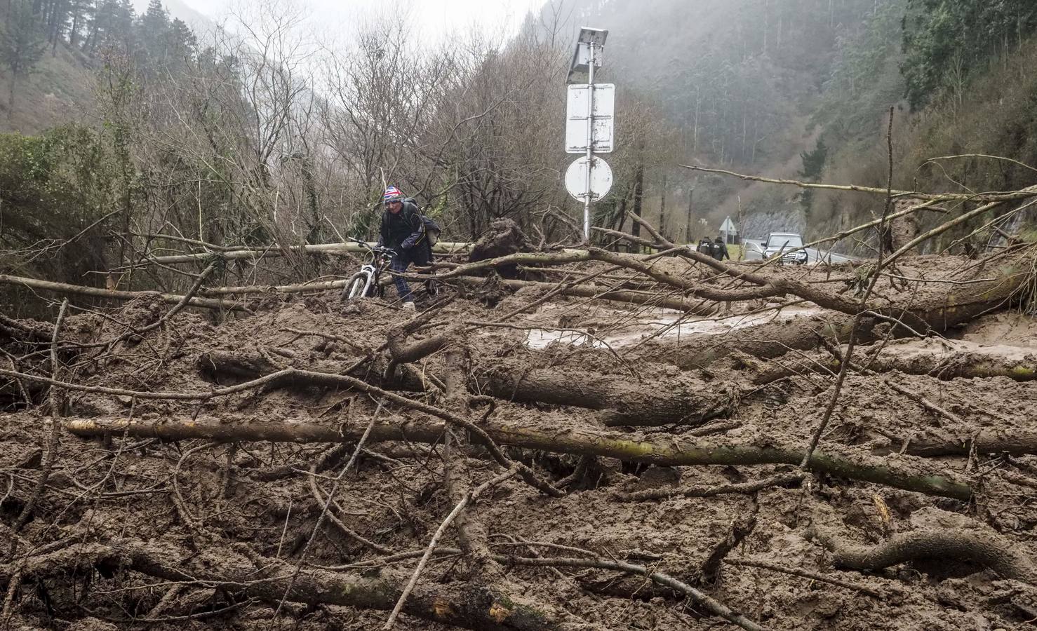 El Parlamento regional reclama al Estado por unanimidad medidas urgentes por las inundaciones