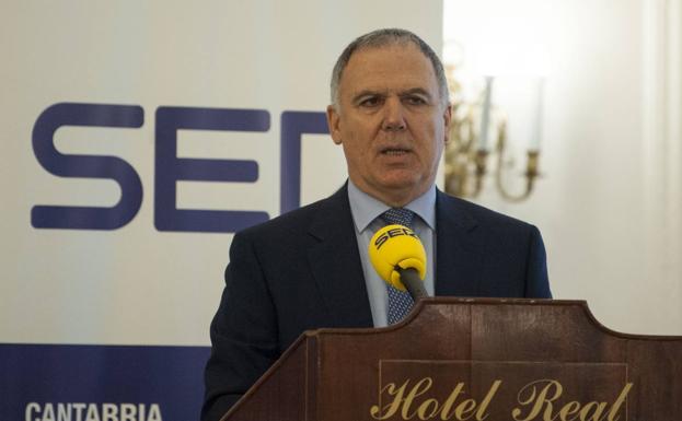 Vidal de la Peña arremete contra todos los políticos: «Menos romería y más trabajo»