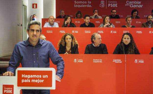 Zuloaga afirma que mantiene una relación de colaboración con Vidal de la Peña