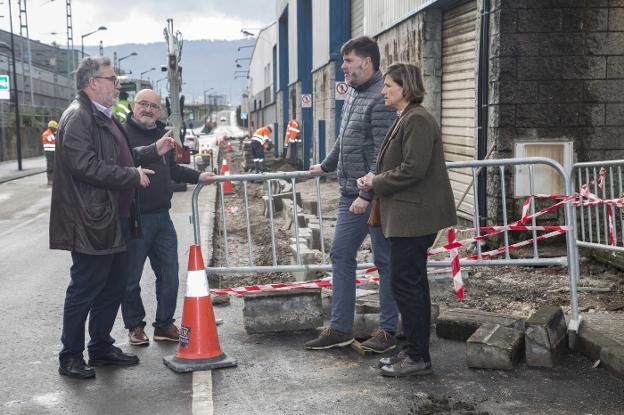 Camargo mejora el vial de La Vidriera