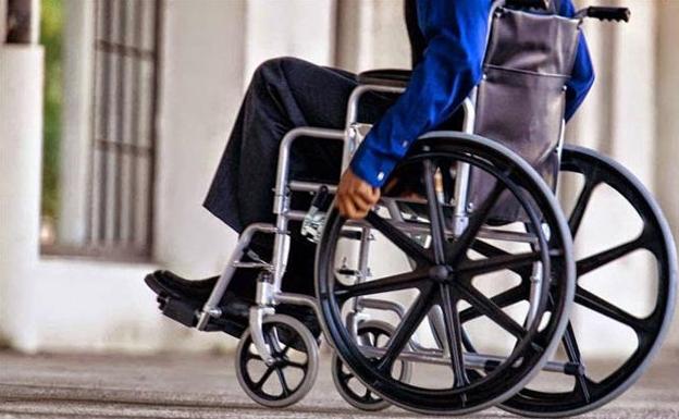 Zuloaga se muestra «dispuesto al diálogo» con las empresas de la dependencia