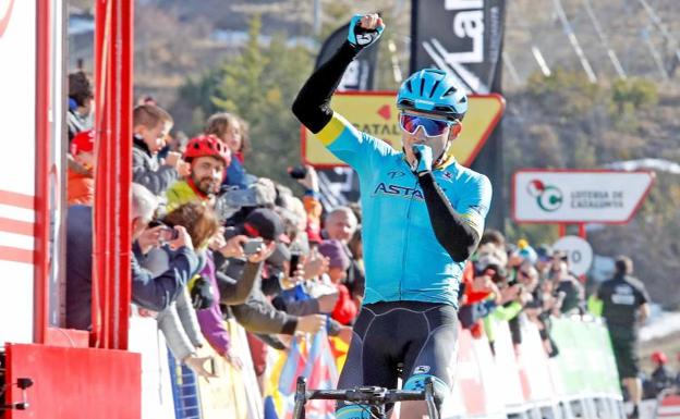 'Supermán' López asalta la etapa y la general en La Molina