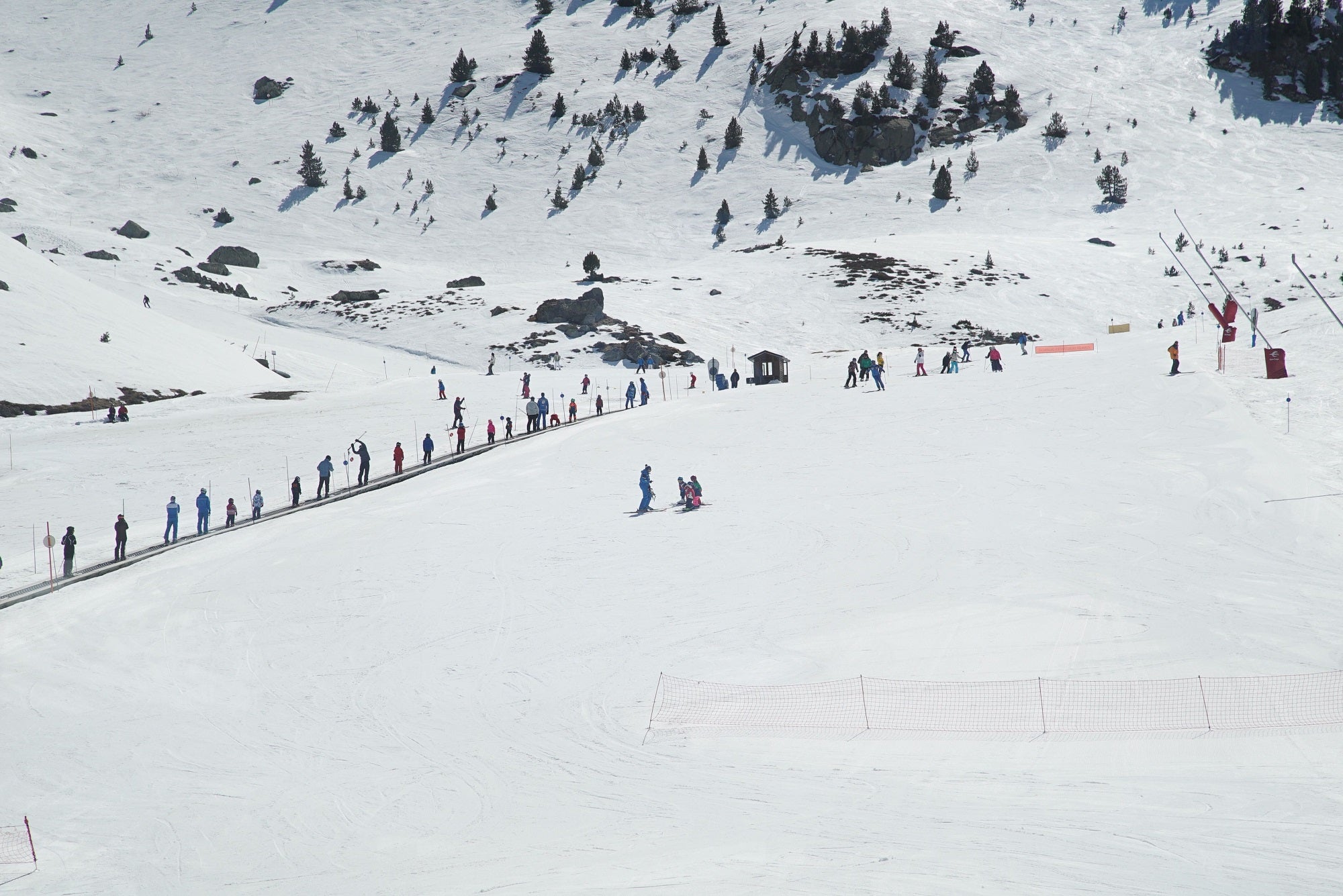 Aramón sigue disfrutando de la nieve en la despedida de Valdelinares