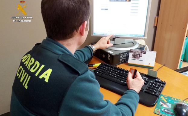 Una joven de Cabuérniga, investigada por estafar a su novio 22.620 euros