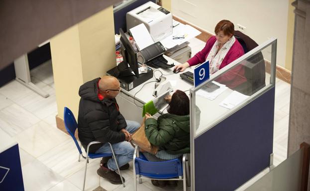 Hacienda devolverá 160 millones a 208.000 contribuyentes cántabros