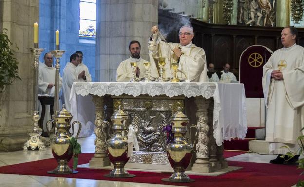 La Iglesia cántabra recauda 3,3 millones con la casilla de la 'X' en la declaración de la Renta