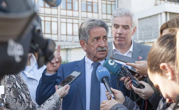 Revilla cuestiona la encuesta del CIS y advierte que se pondrán «muy serios» a la hora de pactar