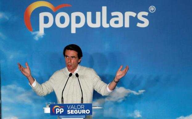 Aznar: «Sánchez es el candidato de los secesionistas, de los golpistas y de los que no condenan a ETA»