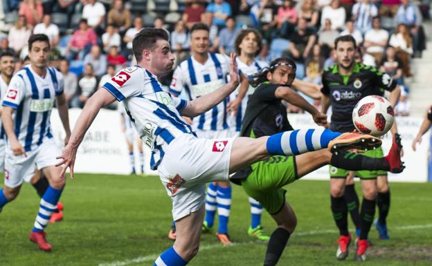 El Racing acaricia el título y podría cantar el alirón ante el Amorebieta