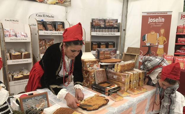 Vega de Pas acoge del 18 al 21 de abril la Gran Fiesta del Sobao Pasiego y la Quesada