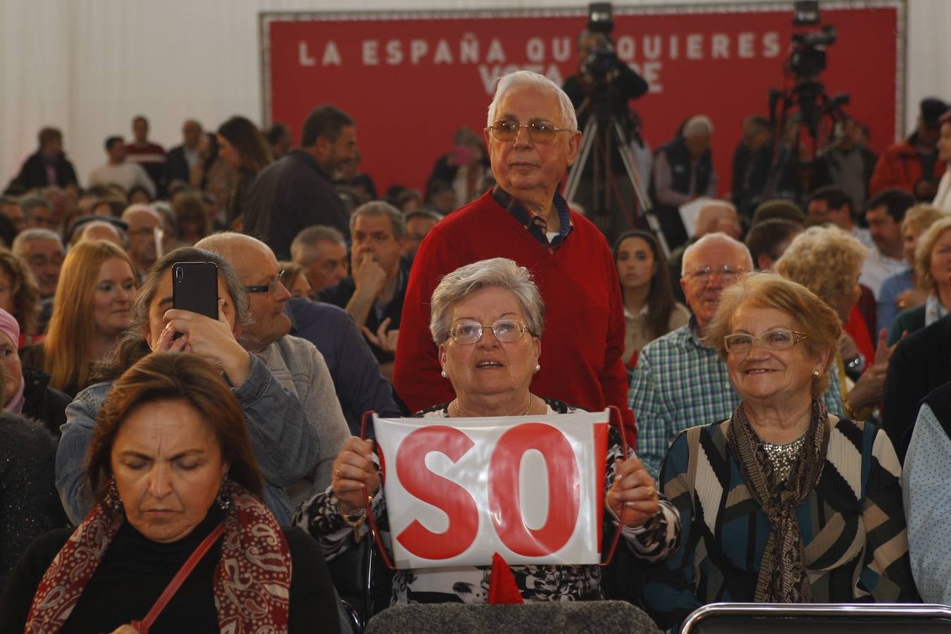 Pedro Sánchez hace campaña en Cantabria