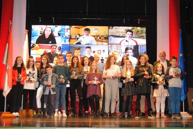 El Club Balonmano Santoña se lleva el premio Anchoa de Plata 2018