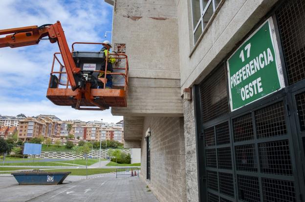 Arrancan las obras de mejora de fachada, torretas y cubierta de los Campos de Sport
