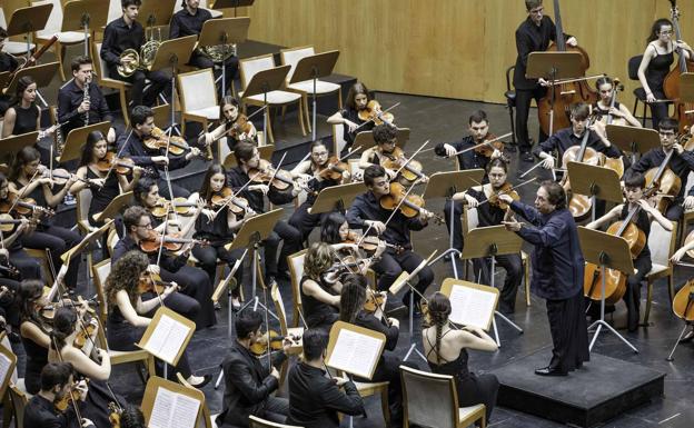 La Joscan ofrece un concierto este jueves en el Palacio de Festivales como colofón a su encuentro de primavera