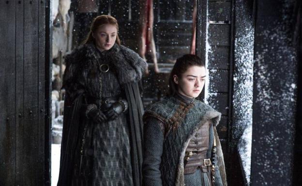 Sophie Turner y Maisie Williams, las hermanas Stark que «ahora son mujeres fuertes»