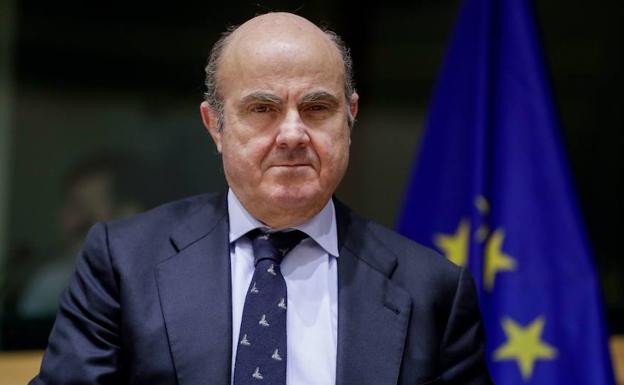 De Guindos advierte del riesgo persistente en el sector bancario