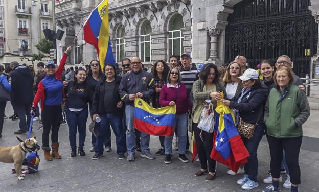 «Desde Cantabria lo vivimos con miedo y esperanza»