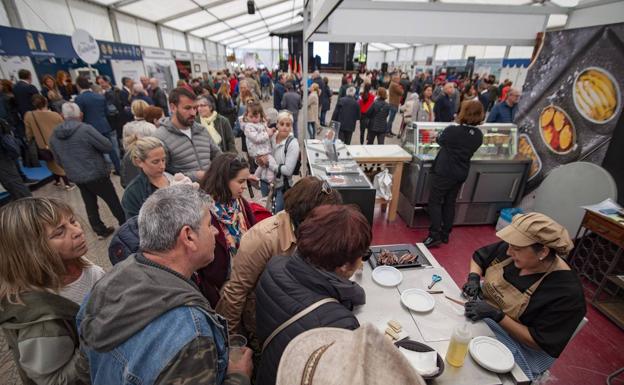 Arranca una feria de la anchoa muy reivindicativa