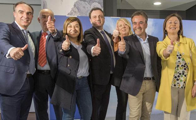 La exdiputada del PP Ana Madrazo carga contra el senador de su partido, lamenta su «injusta» salida y pide «coherencia»