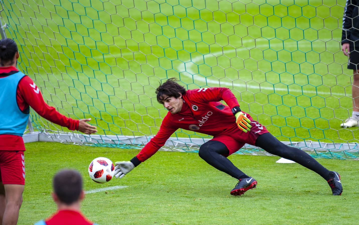El Racing prepara el partido ante el Oviedo B
