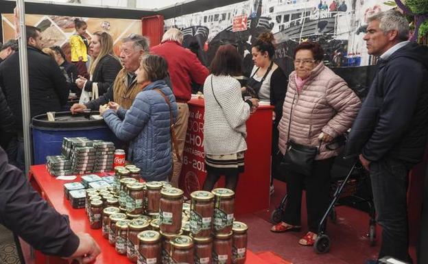 Malestar en los partidos de Santoña por no participar en un acto de la Feria