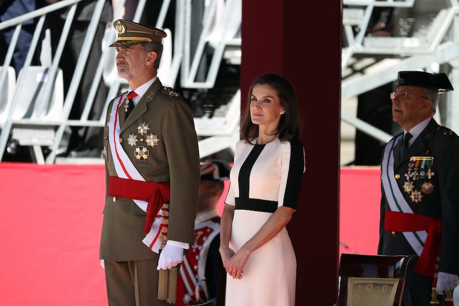 Los Reyes presiden los actos de conmemoración del 175 aniversario de la Guardia Civil