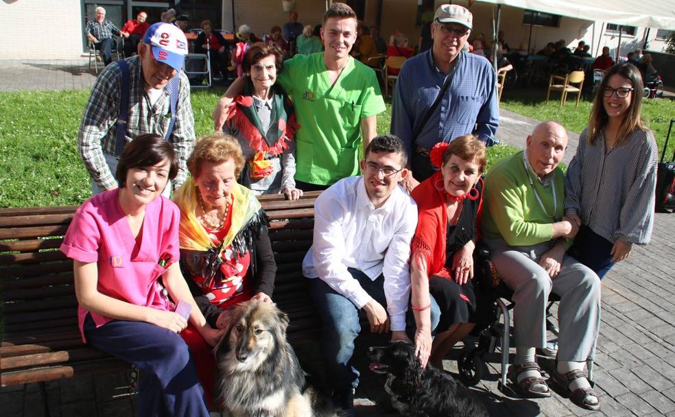 Los perros dejan huella en la residencia