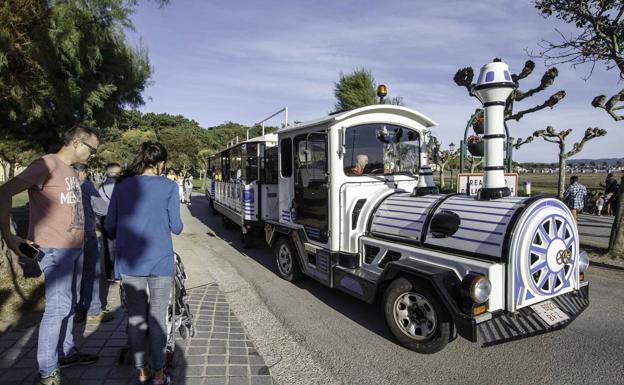 Santander saca a concurso la gestión del 'Magdaleno' y el bus turístico por ocho años