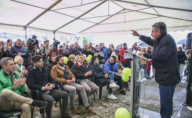 Revilla llevará al Congreso junto al PNV el ferrocarril de altas prestaciones con Vizcaya