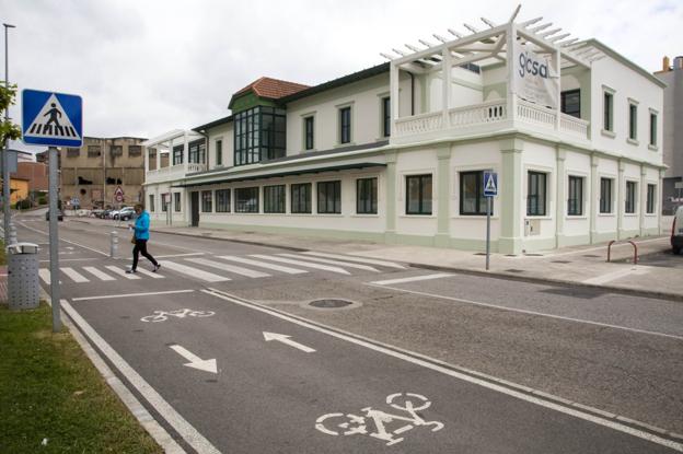 Camargo ultima el traslado de la nueva biblioteca municipal al edificio de Cros