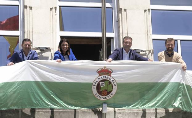 El Racing-Baleares se jugará este domingo, en plena jornada electoral, a las 18.30 horas