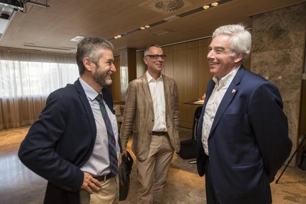 Cordialidad, debate y vuelta a la calma