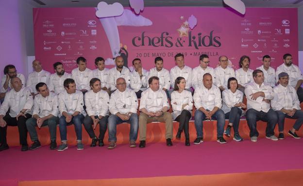 Veintisiete chefs con estrella Michelin cocinan juntos en un evento por la infancia