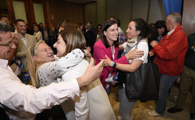 Buruaga dice que el PP «resiste» y que está abierto a dialogar con todos los partidos