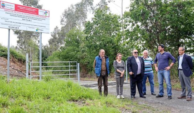Villaverde instala pasos canadienses en varios caminos rurales del municipio