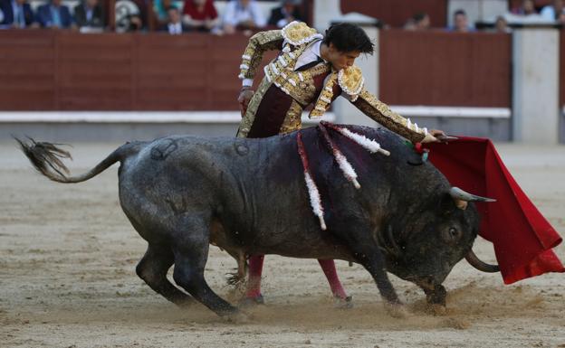 La Feria de Santiago gira también sobre la figura de Andrés Roca Rey