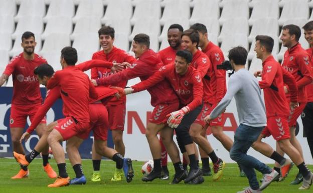 La relajación marca la vuelta al trabajo después de tres días de celebraciones