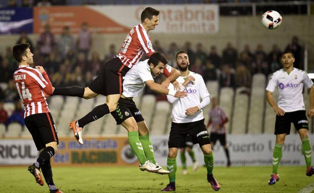 El Racing pone de largo su pretemporada con partidos ante el Ahtletic y Alavés