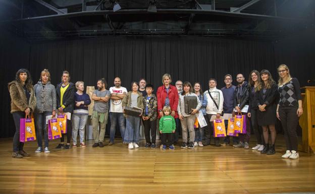 Samuel Fernández Armas gana el primer premio del Certamen de Pintura Rápida de Camargo