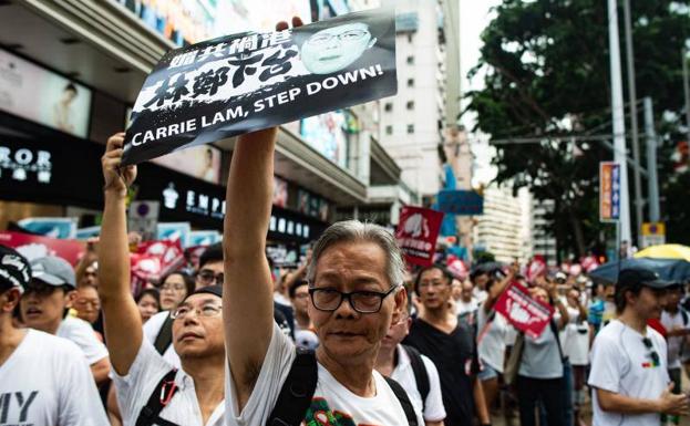 Una protesta histórica rechaza en Hong Kong la ley que abre la extradición a China