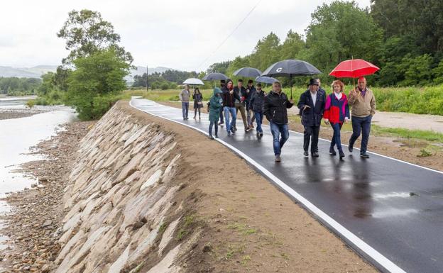 El Gobierno protege el interceptor del Besaya con una escollera en Viveda